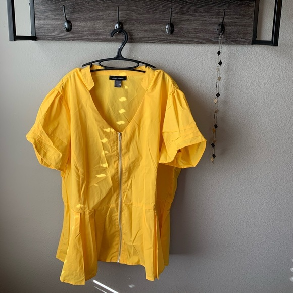 Ashley Stewart Tops - SALE!! 2 for $15 Ashley Stewart 🌼 Zip front top, elastic waist